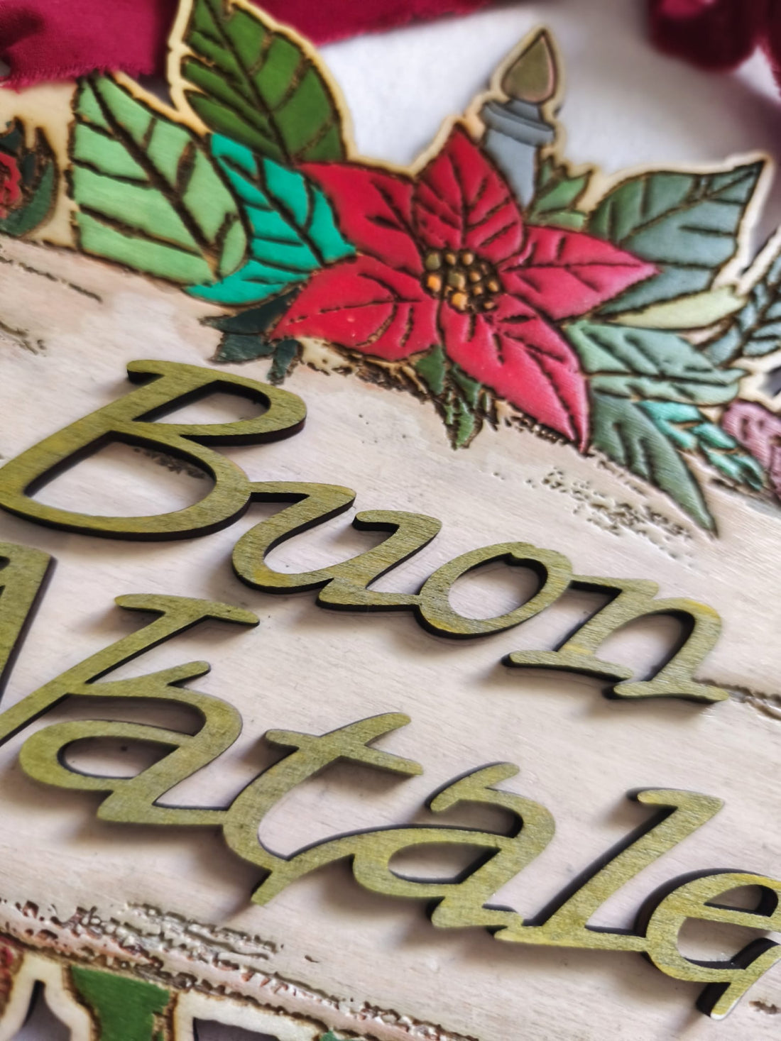 Decorazioni Natalizie in Legno: La Magia del Natale Fatto a Mano