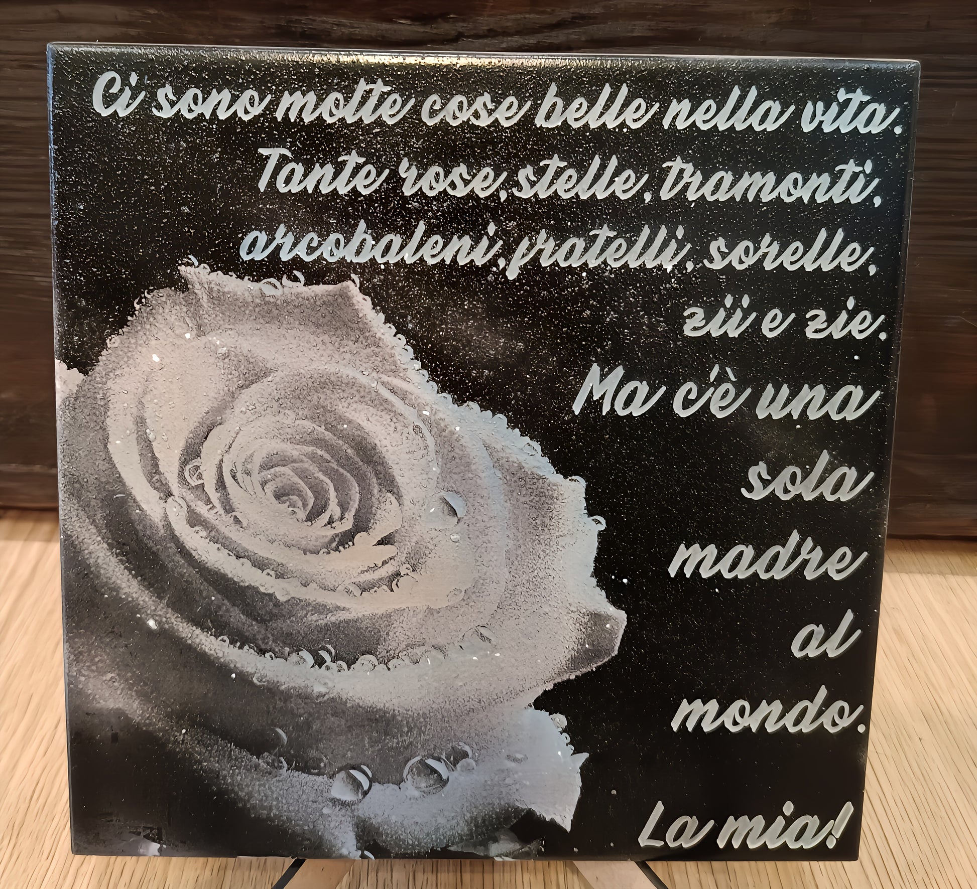 Decorative plaque with Italian quote and white rose on black background, Mother's Day gift
