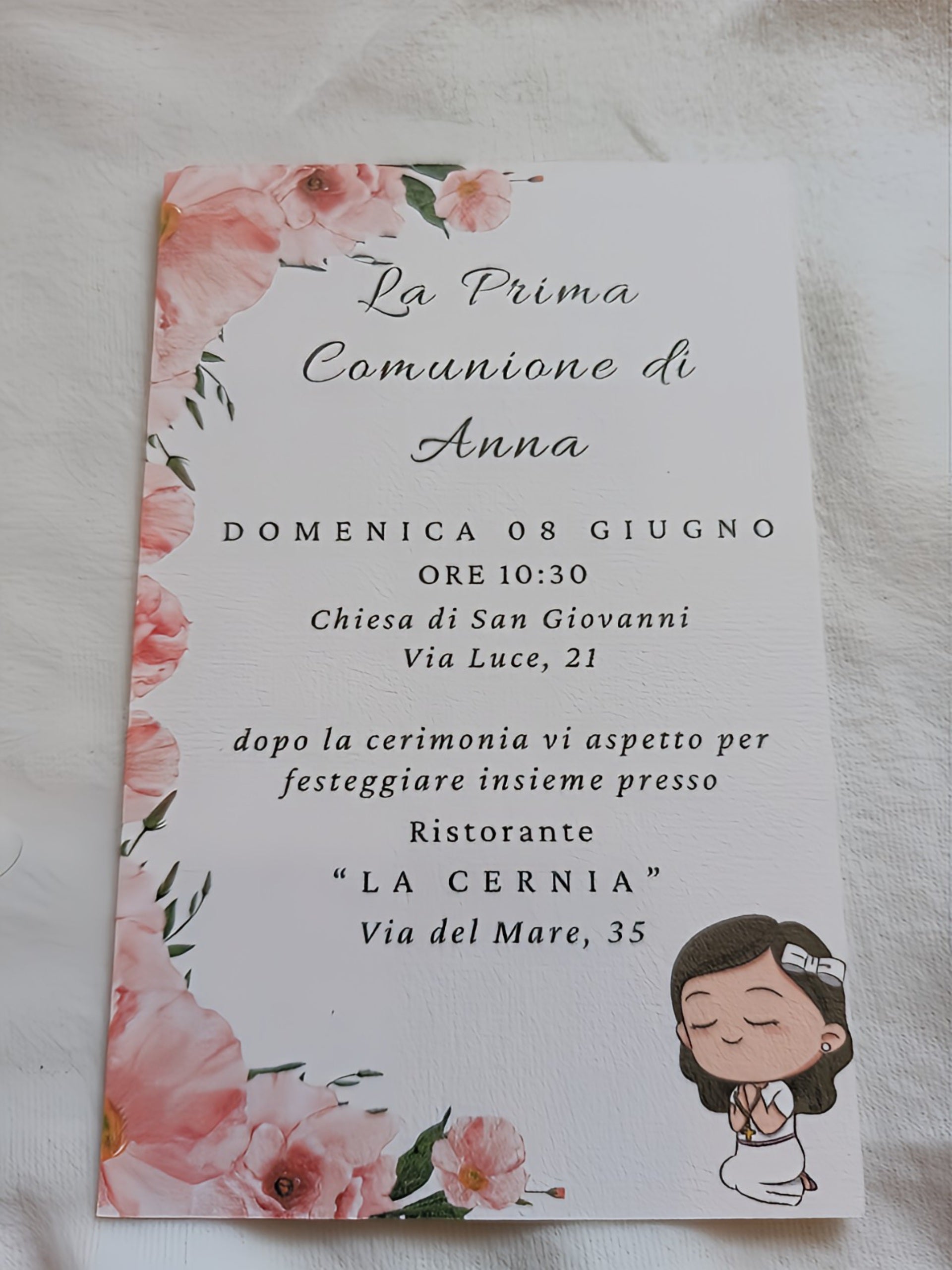 Italian First Communion invitation card with pink flowers and praying girl illustration